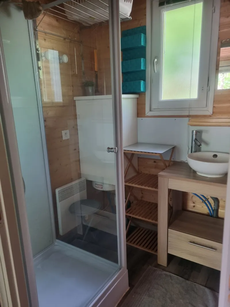 31 Chalet Soleil   Couchant  35M² + Lave Vaisselle + Terrasse Couverte + Télévision