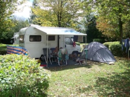 Camping du Lac de Carouge - image n°8 - Roulottes