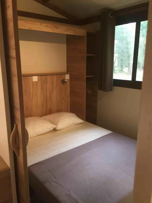 Accommodation - 4 Pax Chalet Morea - 2 Rooms - 25 M² - 16 M² Half Covered Terrace - image n°9 - Camping du Lac de Carouge
