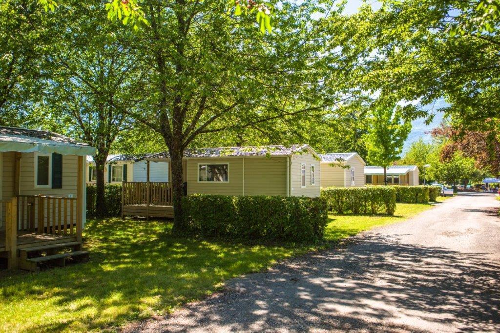 Location - Mobile-Home 2 Chambres + Terrasse - Camping du Lac de Carouge