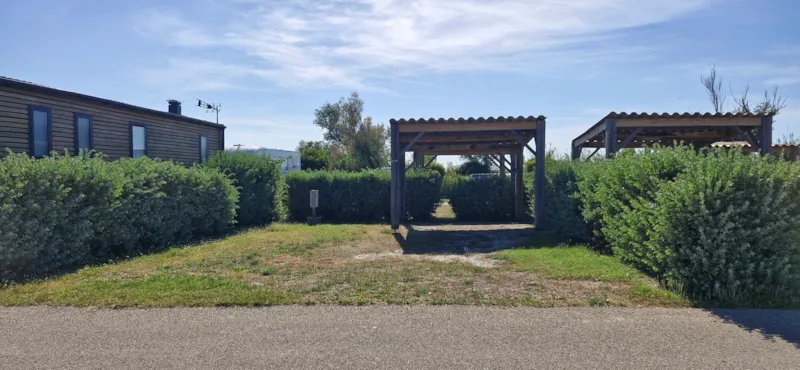 Emplacement Camping Avec Tonnelle