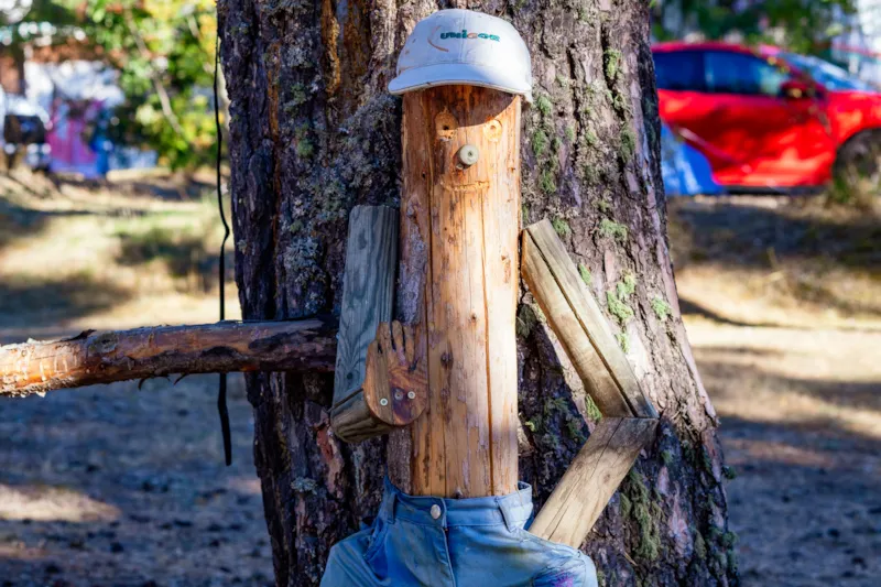 Emplacement Confort, 1 Installation,1 Véhicule, 1 Branchement , 2 Personnes