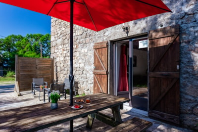 F2 - Cottage