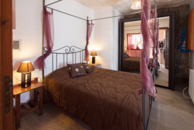F2 - Cottage