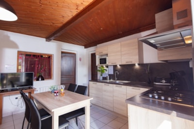 F2 - Cottage