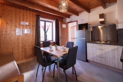 F1D - Cottage with terrace