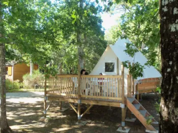 Mietunterkunft - Insolite Tipi (Ohne Sanitäranlagen) - Sonntag - Camping Le Royannais