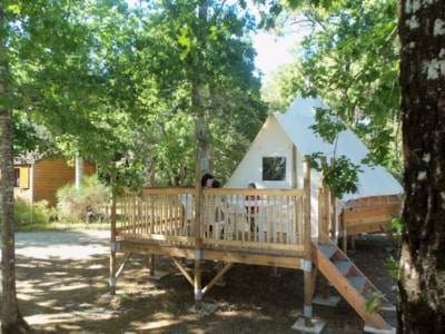 Insolite Tipi (without toilet blocks) - Sunday