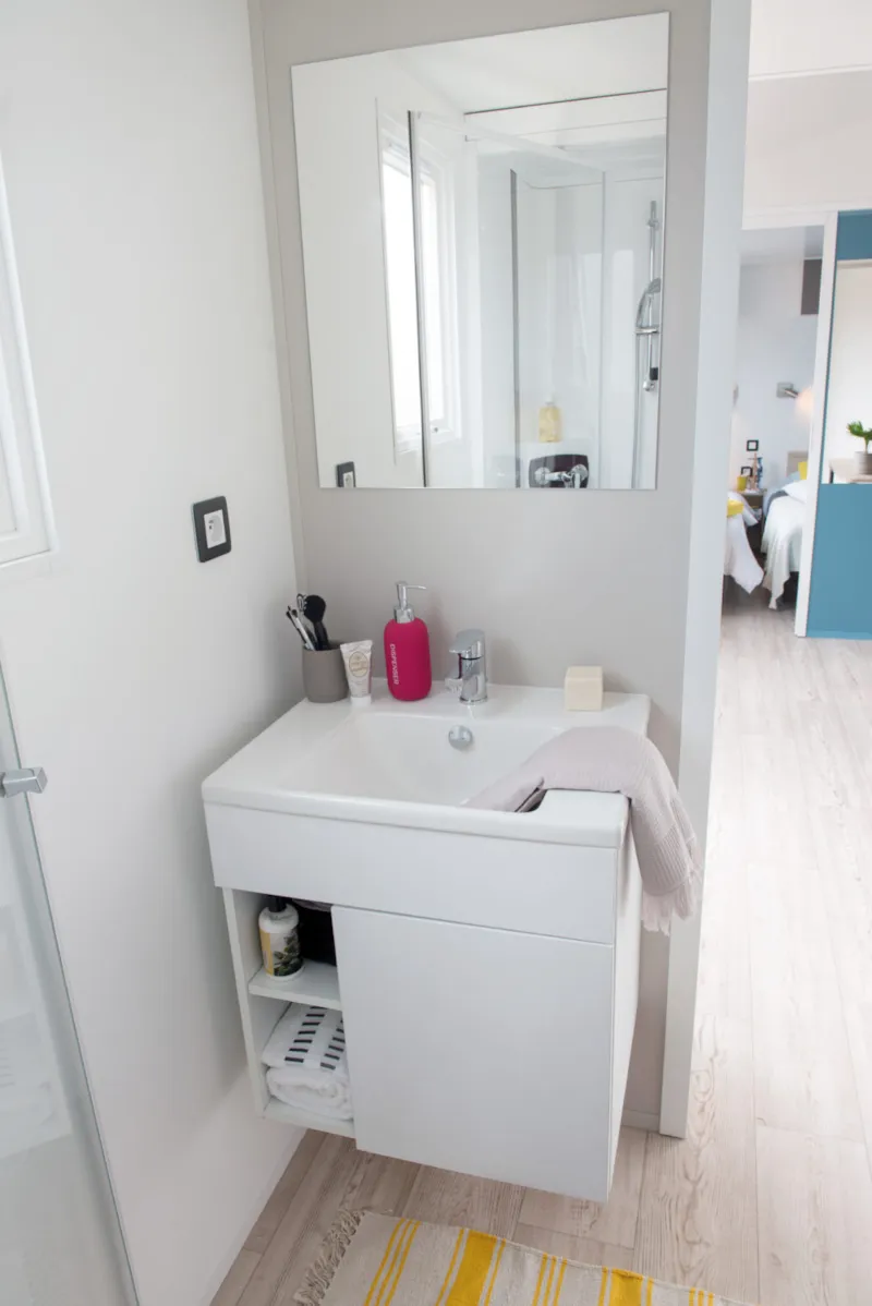 Mobil Home 30M² Confort (2 Chambres) Avec Terrasse Semi Couverte 15M²