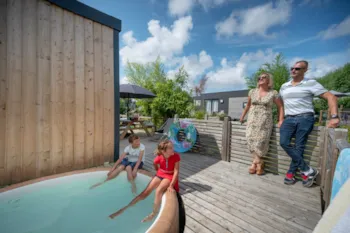Mietunterkunft - The Lodges Les Voiles 35M² Premium + Spa (2 Schlafzimmer) - Flower Camping Caravaning Les Aubépines