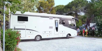 Stellplatz - Grosse Stellplatz Wohnmobil 150M² - Camping Molino a Fuoco