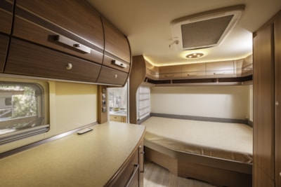 Caravan Plus with private bathroom and air conditioning — 3