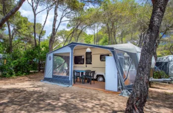Mietunterkunft - Wohnwagen "Plus" Mit Sanitär - Riva di Ugento Beach Camping Resort