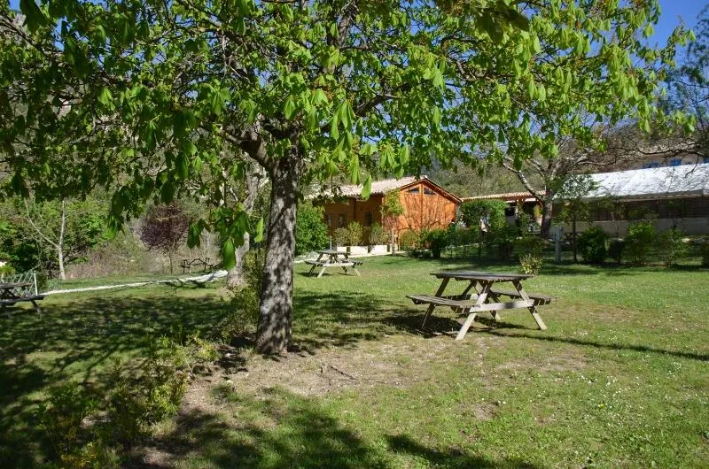 Forfait Emplacement Tente (2 Personnes + 1 Tente + 1 Véhicule)