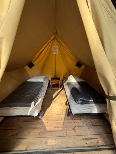 Moorea tent on stilts