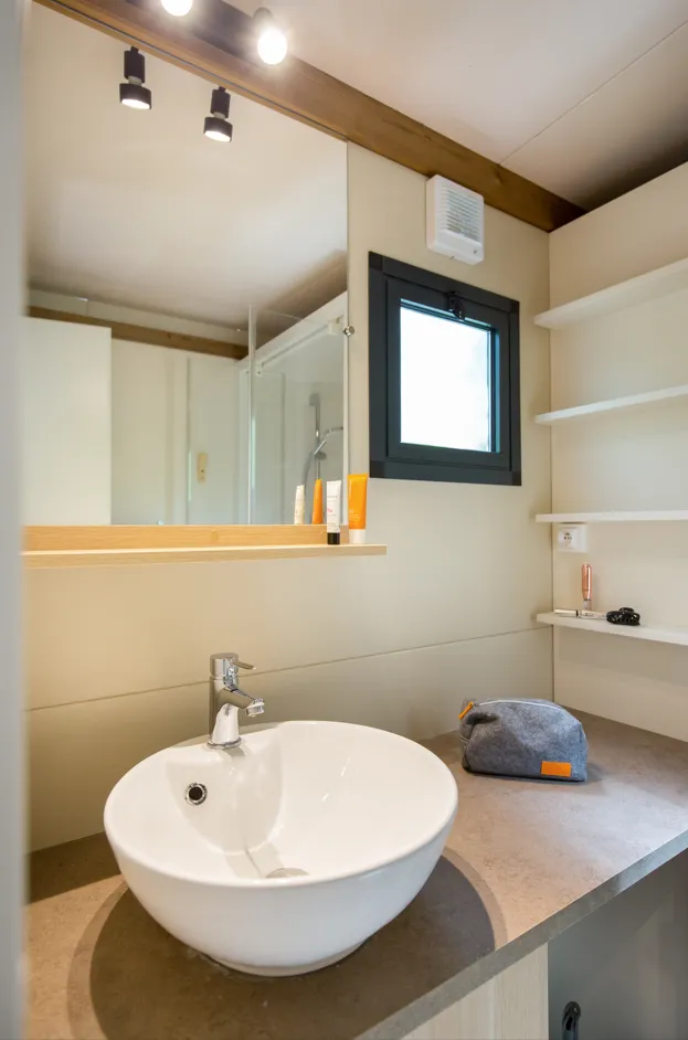 Chalet Confort + Mistral 25M² - Climatisé -  2 Chambres - Terrasse 12M² 4/5 Pers.