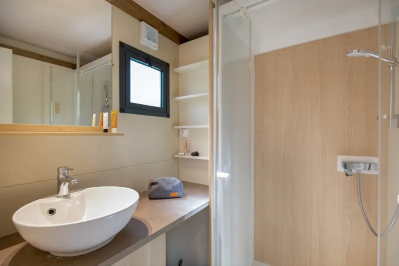 Chalet Confort + Mistral 25M² - Climatisé -  2 Chambres - Terrasse 12M² 4/5 Pers.