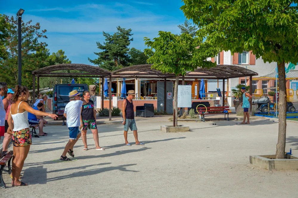 Camping La Pinède