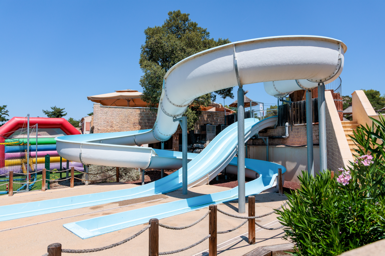 Camping La Pinède