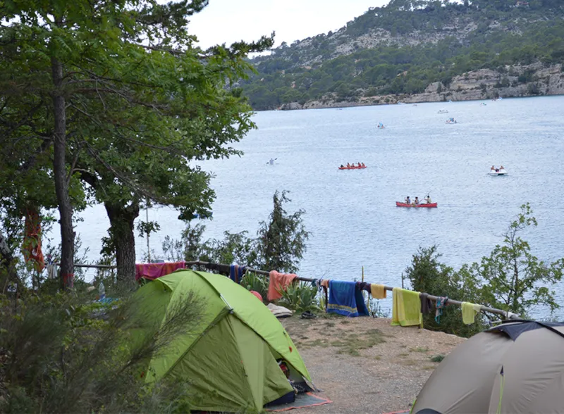 Emplacement Tente - Acces Pieton