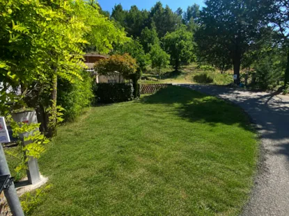 Piazzola 80 M2 : Veicolo + Tenda, Roulotte O Camper + Servizi Igienici Privati