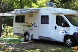 Pitch - Pitch Special Campingcar - Domaine Chasteuil Verdon Provence