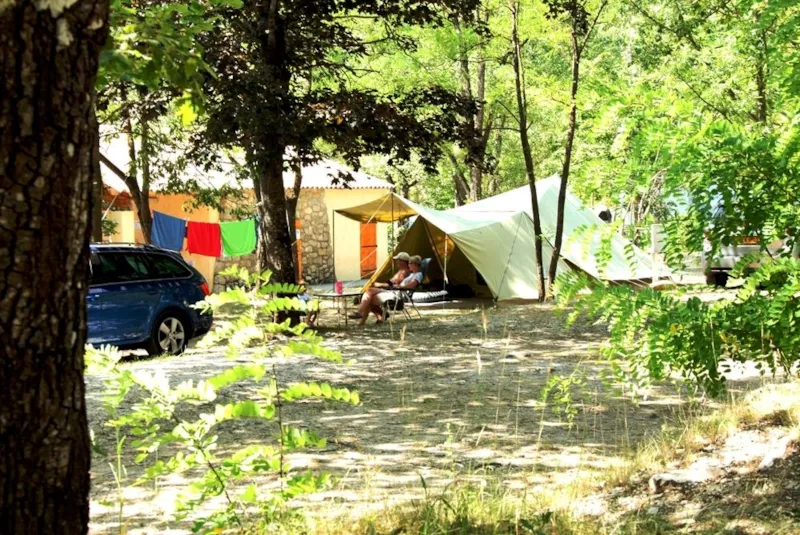 Emplacement Xxl Centre (130M²)