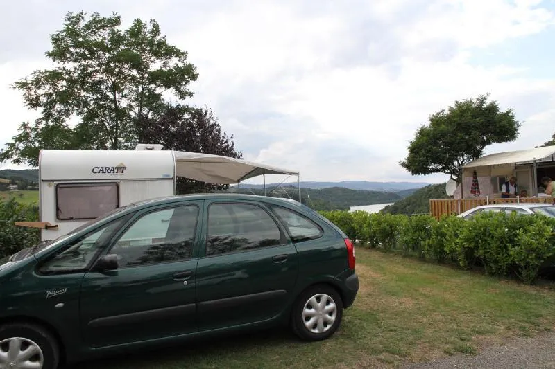 Forfait Confort (1 Tente, Caravane Ou Camping-Car / 1 Voiture / Électricité 10A)