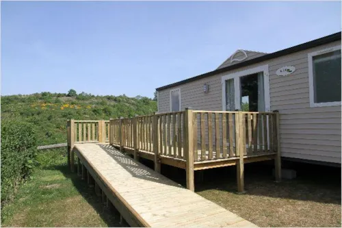 Location - Mobil-Home 34M² / 2 Chambres - Terrasse (Adapté Personne À Mobilité Réduite) Vue Loire - image n°1 - Flower Camping de Mars