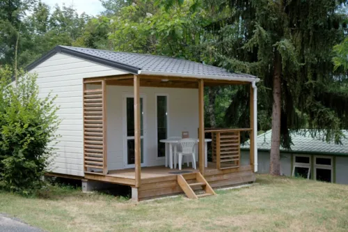 Location - Chalet Confort 16M² - 1 Chambre + Terrasse Couverte + Tv + Clim - image n°1 - Flower Camping de Mars