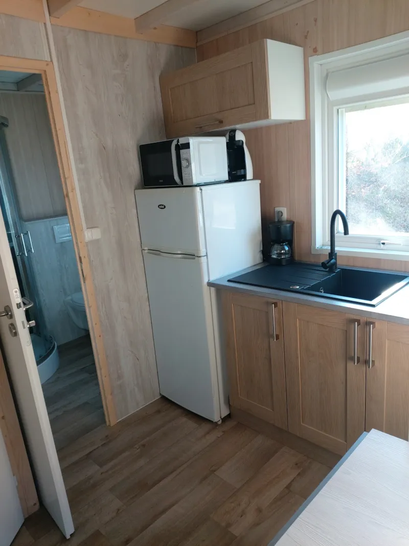 Chalet Confort 16M² - 1 Chambre + Terrasse Couverte + Tv + Clim