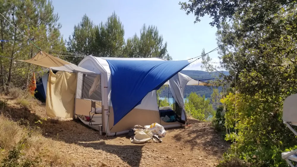 Stellplatz - Stellplatz Zelt  Ohne Strom - Camping naturiste Verdon Provence