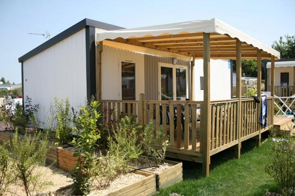 Location - Mobil-Home Premium 40M² (2 Chambres) + Tv + Lv + Bbq + Clim + 2 Salles De Bains - Flower Camping La Rivière
