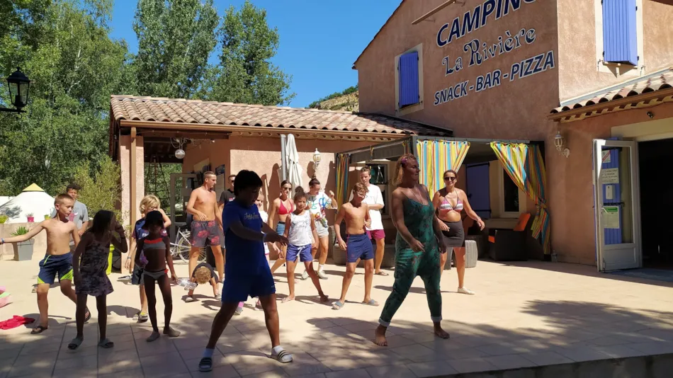 Flower Camping La Rivière