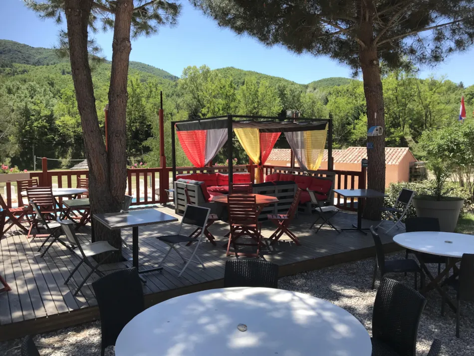 Flower Camping La Rivière