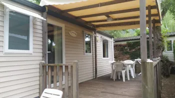 Mietunterkunft - Mobil-Home Family Confort 32M² (3 Zimmer) + Überdachte Terrasse + Clim - Flower Camping La Rivière