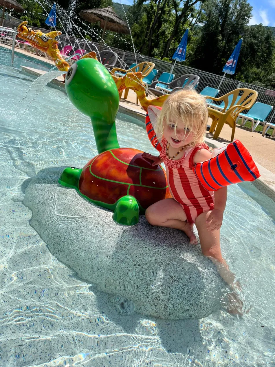 Flower Camping La Rivière