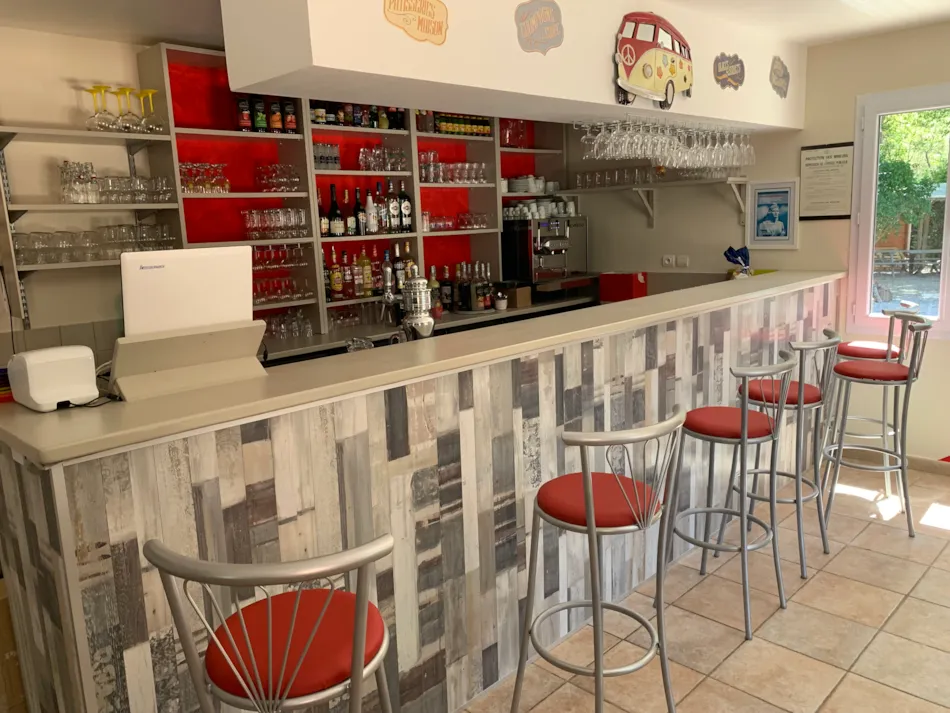 Flower Camping La Rivière