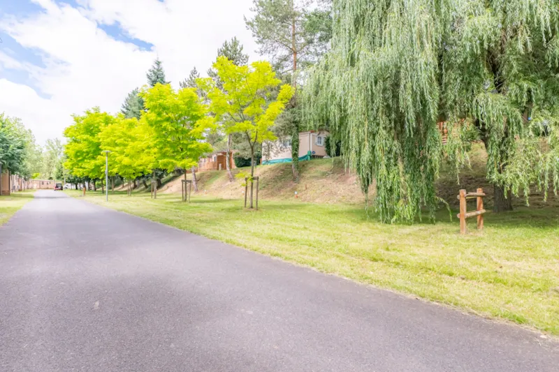 Emplacement Nu Avec Électricité