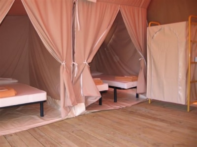 Canvas bungalow Canada - 2 bedrooms — 4