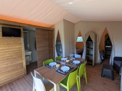 LODGE TIBIDY  GREAT COMFORT — 4