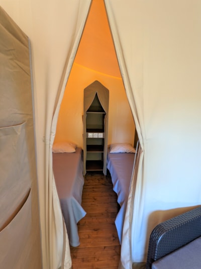LODGE TIBIDY  GREAT COMFORT — 5
