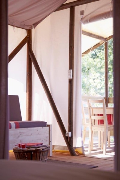 Cabane Lodge on piles Standard 34m² (2 bedrooms) - sheltered terrace 11m²