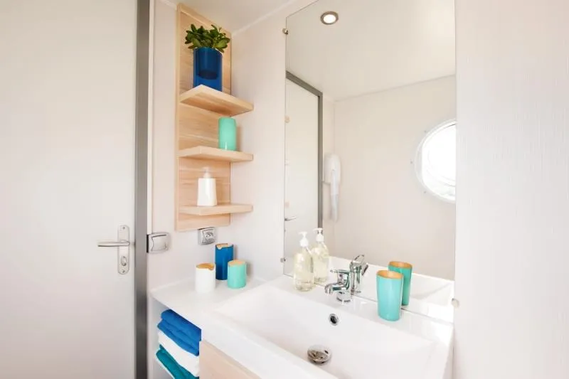Mobil-Home Standard 31M² (3 Chambres) + Tv + Terrasse Semi-Couverte 18M²