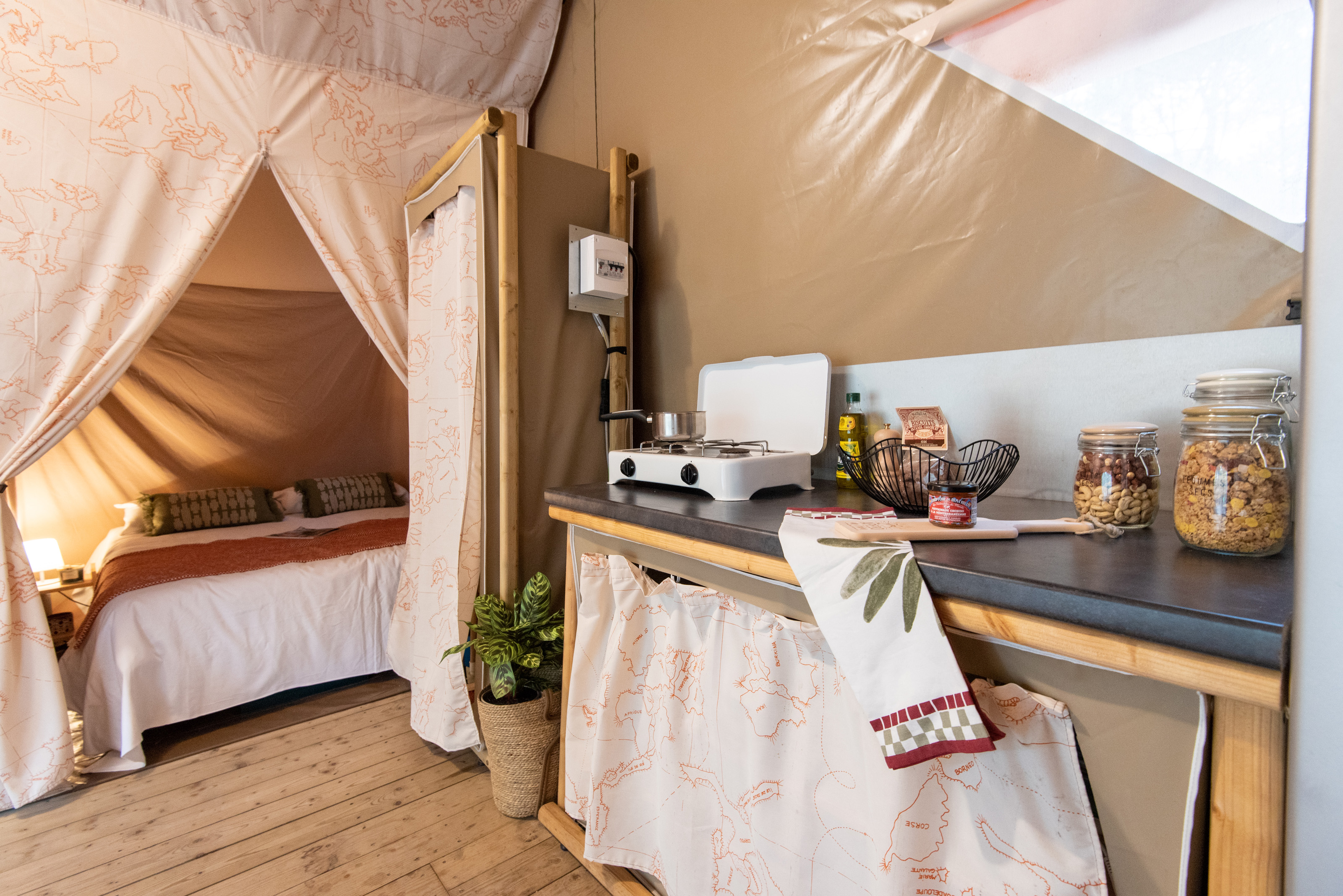 Accommodation - Tente Maori / M - Camping Campéole Le Vivier