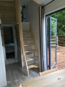 16-Tiny House 17M2 (2Ch - 1/4 Pers.) + Jaccuzzi + Lits Faits + Serviette + Kit Boisson + Tv + Clim