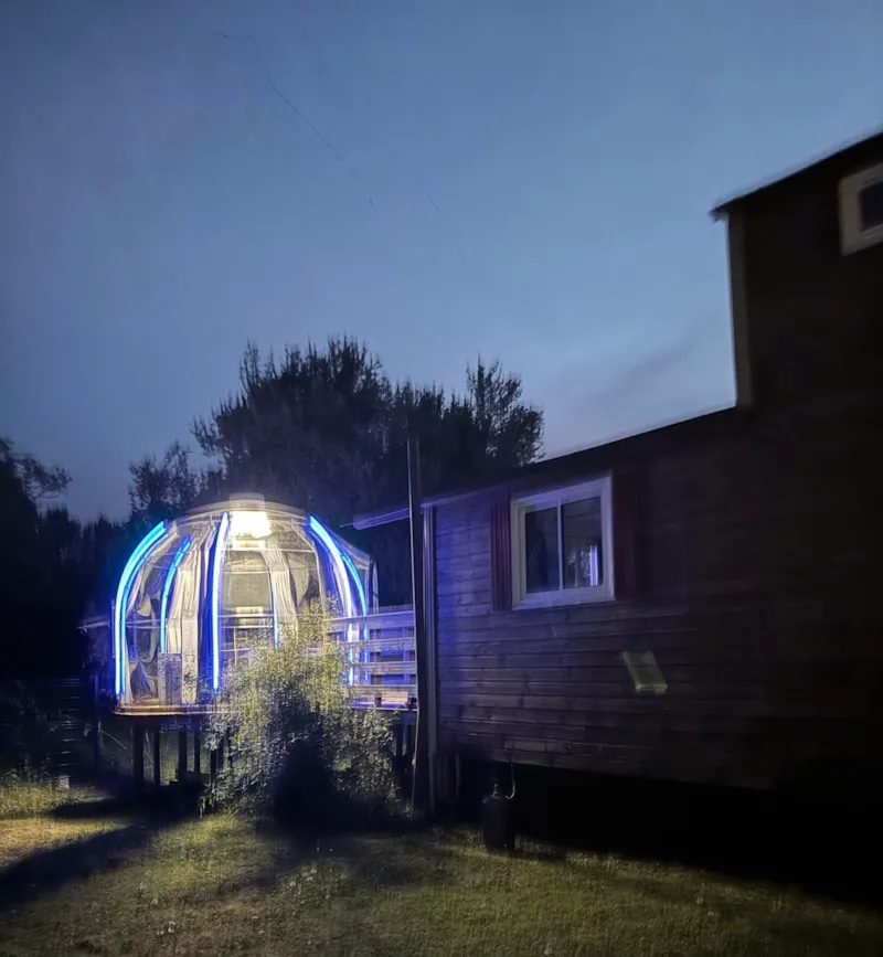 18-Château Mobile 28M2 (2Ch - 2/6Pers.) + Tv+Clim + Jaccuzzi + Lit Faits + Serviettes + Kit Boissons