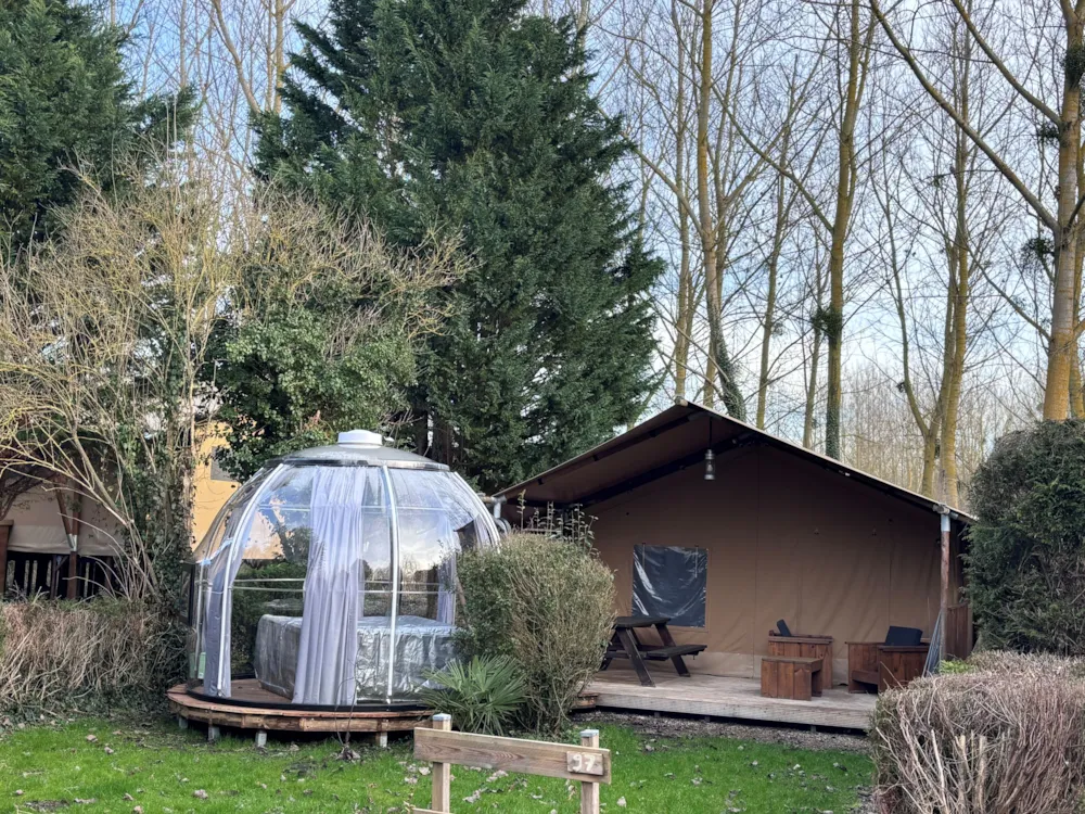 Location - 17-Tente Safari Woody Deluxe 30M2 (2Ch - 2/5 Pers.) + Jaccuzzi + Lits Faits + Serviette + Kit Boisso - Flower Camping de la Trye