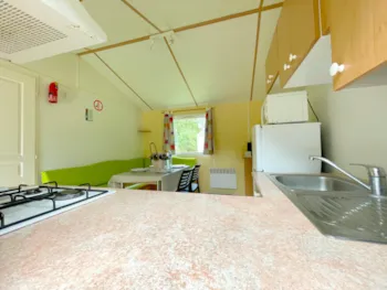 Mietunterkunft - Mobilheim Ibiza 27M² - 2 Zimmer - Camping BARRE Y VA