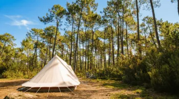 Kampeerplaats(en) - Grand Safari : Grote Tent + Elektriciteit - Euronat Village Naturiste